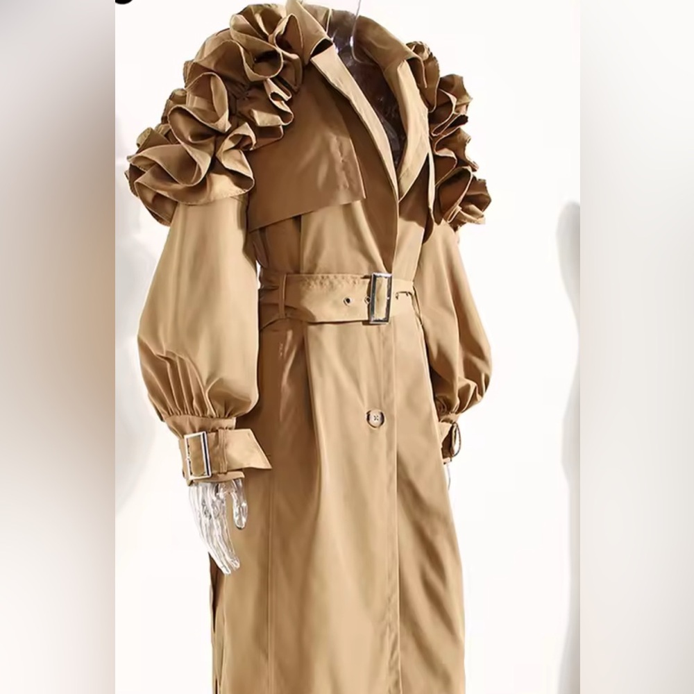 NEW $195 London Britberry Tan Ruffle Sleeve Trench Coat - Picture 4 of 11